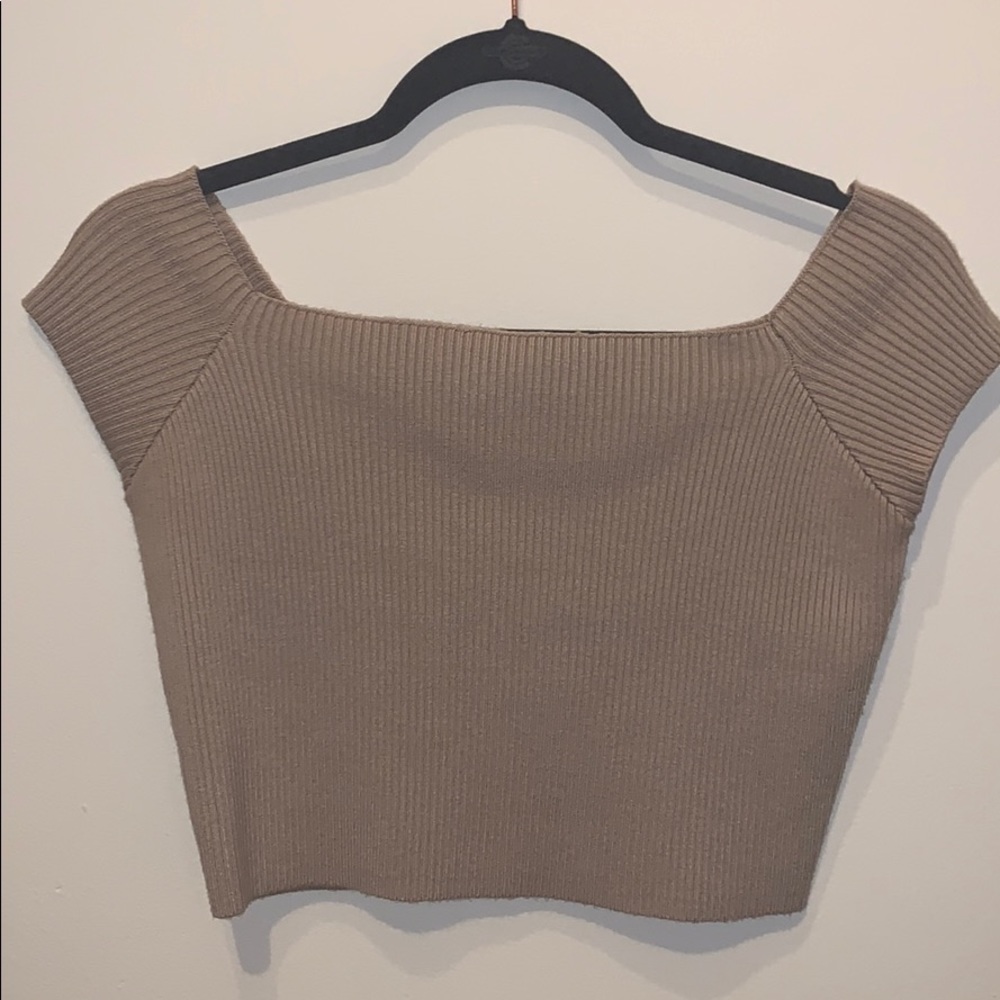 Off the Shoulder Crop Top size M
